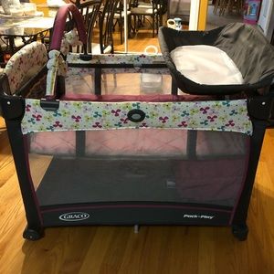 Girls graco playpen